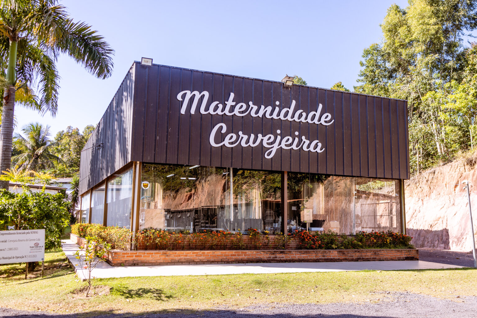 Fachada da área de produção